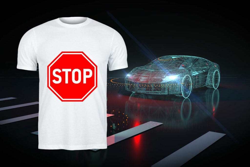 Le t-shirt qui arrête les voitures autonomes : un danger méconnu sur nos routes !